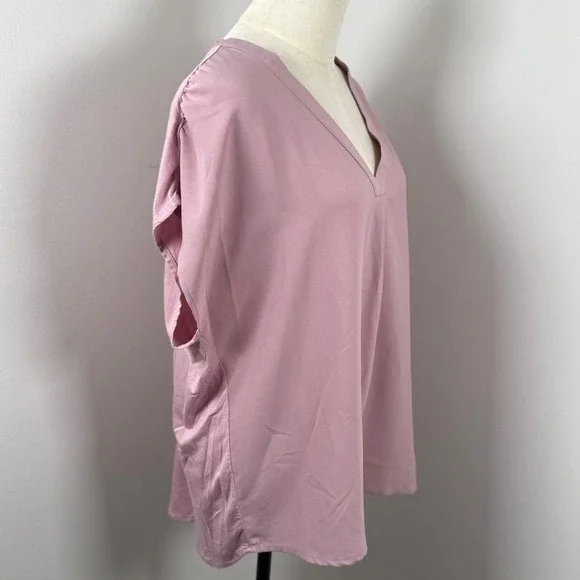 Banana Republic XL V-Neck Blouse Mixed Media Pleated High Low Quiet Luxury EUC - Picture 4 of 10